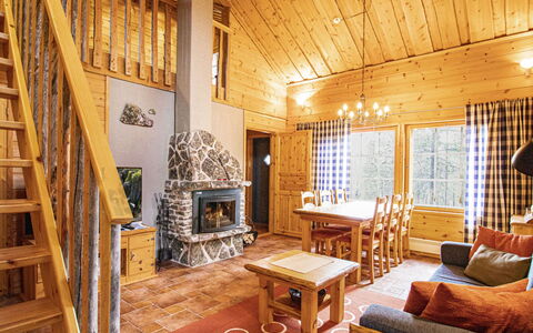 Lysthilä 4A: Biens, Aménagement Paysager, Villa, Haie, Balcon