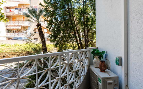 Margherita: Biens, Aménagement Paysager, Villa, Haie, Balcon