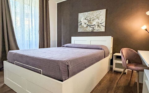 Genzianella Alpine Apartment: Biens, Aménagement Paysager, Villa, Haie, Balcon