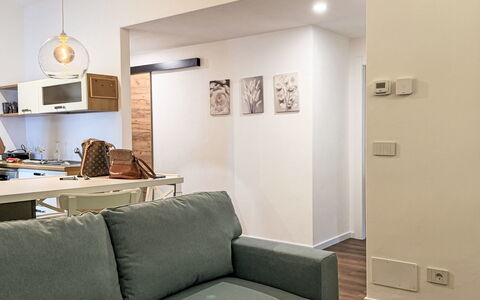 Genzianella Alpine Apartment: Biens, Aménagement Paysager, Villa, Haie, Balcon