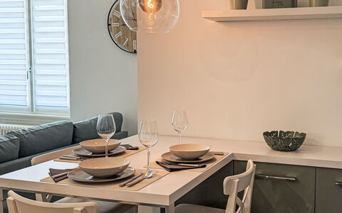 Genzianella Alpine Apartment: Biens, Aménagement Paysager, Villa, Haie, Balcon