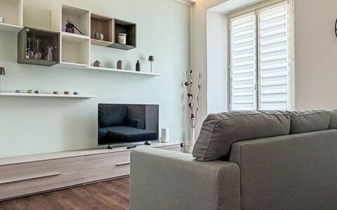 Genzianella Alpine Apartment: Biens, Aménagement Paysager, Villa, Haie, Balcon