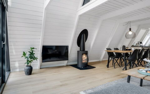 Elida - 18Km to the Fjord: Sol, Bois, Parquet, Sol, Design Intérieur, Revêtement De Sol Stratifié, Plafond, Domicile, Dur, Salon