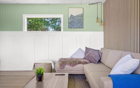 Kora - 300M from the Sea: Design Intérieur, Meubles, Sol, Mur, Canapé, Sol, Bois, Salon, Plafond, Domicile