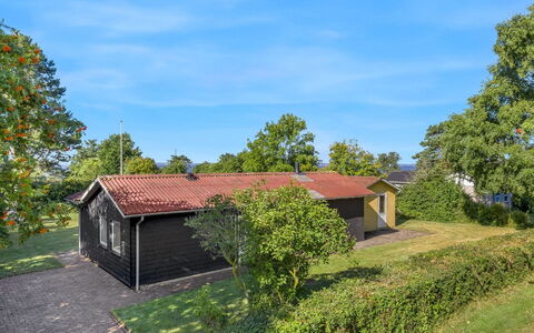 Kora - 300M from the Sea: Herbe, Arbuste, Maison, Chalet, Domicile, Lot Terre, Zone Rurale, Couverture De Sol, Jardin