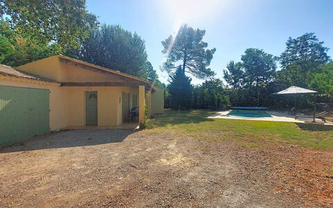 La Jeansarde: Zone Résidentielle, Domicile, Biens, Ombre, Pelouse, Jardin, Cour, Arrière-Cour, Aménagement Paysager, Ferme