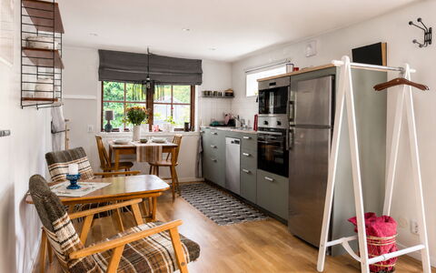 Solgläntan: Meubles, Design Intérieur, Bois, Sol, Cuisine, Chaise, Appareil De Cuisine, Pièce, Domicile, Sol