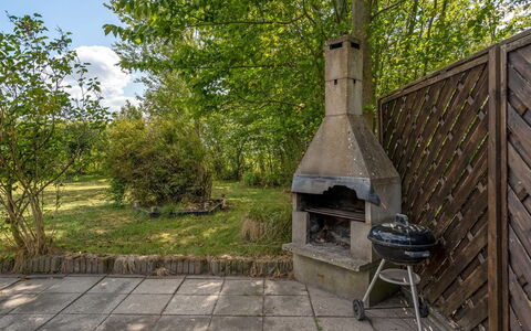 Hedwig - 120M to the Fjord: Jardin, Aménagement Paysager, Arrière-Cour, Cour, Ombre, Pelouse, Dalle, Dur, Mobilier De Jardin