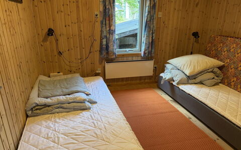 Hedwig - 120M to the Fjord: Bois, Sol, Sol, Chambre, Lit, Meubles, Drap De Lit, Design Intérieur, Cadre De Lit, Pièce