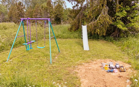 Niinimökki: Herbe, Lot Terre, Équipement Extérieur Play, Pelouse, Jardin, Sol, Des Bois, Parc, Arrière-Cour