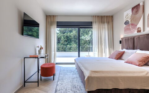 Riata: Meubles, Design Intérieur, Lit, Sol, Chambre, Sol, Bois, Plafond, Textile, Pièce