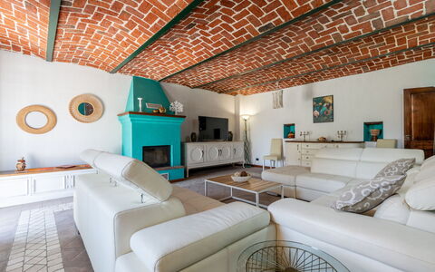 Jeeco: Meubles, Design Intérieur, Mur, Sol, Plafond, Bois, Sol, Canapé, Pièce, Salon