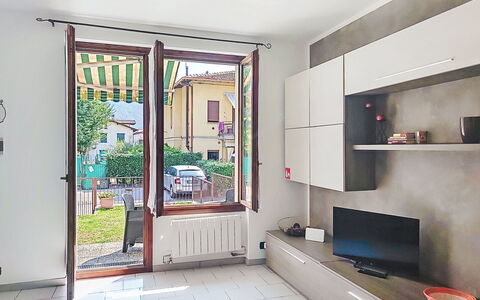 Casa Burli: Sol, Design Intérieur, Sol, Domicile, Appartement, Pièce, Plafond, Salon, Rayonnage, Dur