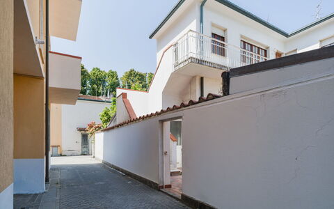 La Casa di Margot: Mur, Zone Résidentielle, Domicile, Composite, Béton, Balcon, Peindre, Plâtre, Conception, Daylighting