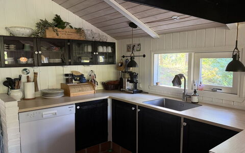 Florida - from the Sea: Cuisine, Bois, Comptoir, Appareil De Cuisine, Design Intérieur, Cabinetry, Plafond, Meubles, Sol, Principaux Appliance