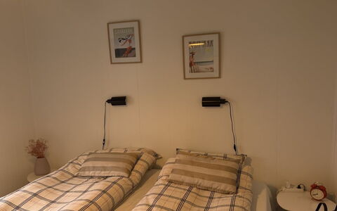 Eike - from the Sea: Meubles, Chambre, Design Intérieur, Lit, Bois, Drap De Lit, Plafond, Literie, Textile, Sol
