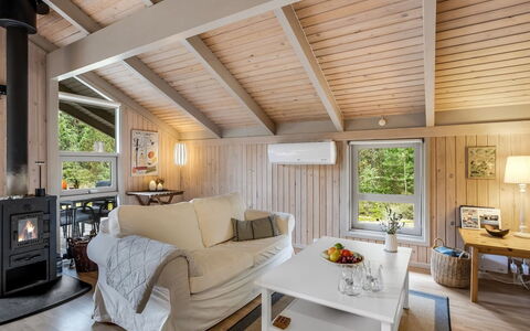 Pia - 685M from the Sea: Bois, Design Intérieur, Plafond, Sol, Meubles, Sol, Pièce, Salon, Canapé, Domicile