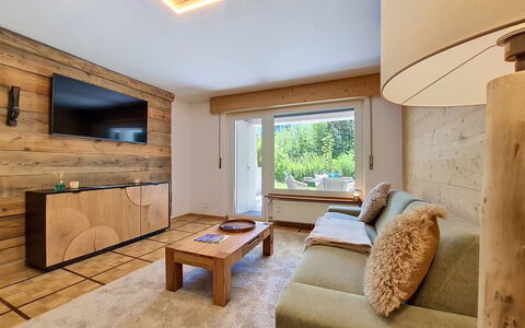Les Ambassadeurs B 3: Design Intérieur, Sol, Meubles, Bois, Plafond, Sol, Pièce, Éclairage, Parquet, Salon