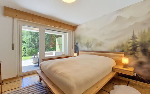 Les Ambassadeurs B 3: Design Intérieur, Chambre, Lit, Meubles, Bois, Sol, Drap De Lit, Sol, Literie, Plafond