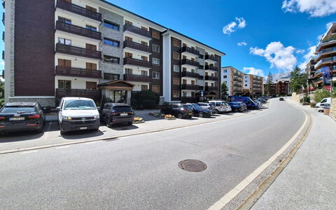 Les Ambassadeurs B 3: Bâtiment, Appartement, Zone Résidentielle, Ville, Quartier, Architecture, Établissements Humains, Design Urbain, Condominium, Balcon