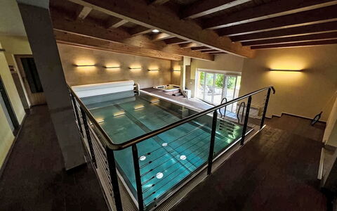 Wellness Retreat Labská: Sol, Plafond, Piscine, Recours, Hôtel, Luminaire