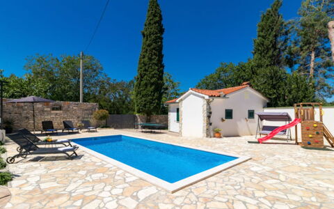 Villa Dominique: Bleu, Composite, Piscine, Dalle, Ombre, Recours, Mobilier De Jardin, Tuile