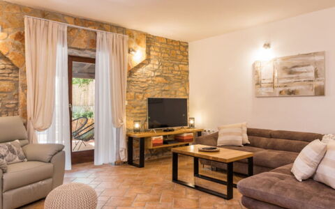 Villa Dominique: Meubles, Design Intérieur, Mur, Sol, Canapé, Bois, Sol, Salon, Pièce, Éclairage