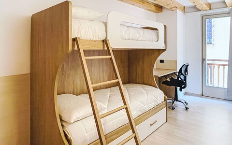 Rugia: Lit Superposé, Bois, Design Intérieur, Chambre, Meubles, Sol, Sol, Lit, Literie, Cadre De Lit