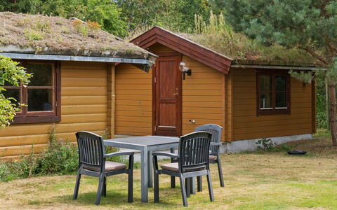 Greta - 1.7Km from the Sea: Bois, Chalet, Maison, Domicile, Porte, Batiments Jardin, Cabanon, Cabane En Rondins, Tache De Bois, Jardin