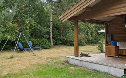 Greta - 1.7Km from the Sea: Bois, Batiments Jardin, Chalet, Lot Terre, Cabanon, Ombre, Arrière-Cour, Jardin, Cabane En Rondins, Structure En Plein Air