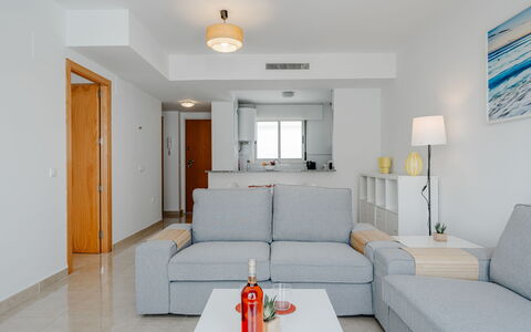 Oliva Nova Cabagua: Meubles, Design Intérieur, Sol, Appartement, Sol, Domicile, Plafond, Canapé, Salon, Chaise