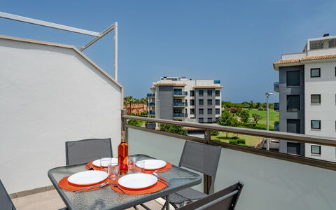Oliva Nova Cabagua: Chaise, Balcon