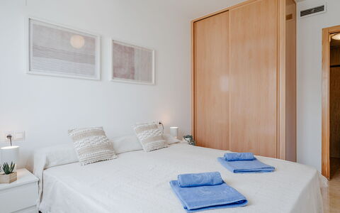 Oliva Nova Cabagua: Mur, Design Intérieur, Meubles, Lit, Bois, Chambre, Sol, Sol, Plafond, Pièce