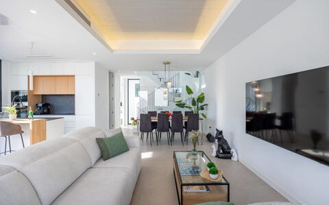 Villa Esencia: Design Intérieur, Meubles, Sol, Plafond, Sol, Canapé, Salon, Table, Pièce, Chaise