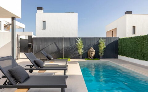Villa Esencia: Piscine, Composite, Mobilier De Jardin, Balancelle, Ombre, Recours, Conception, Balcon, Chaise Longue, Eco Hôtel