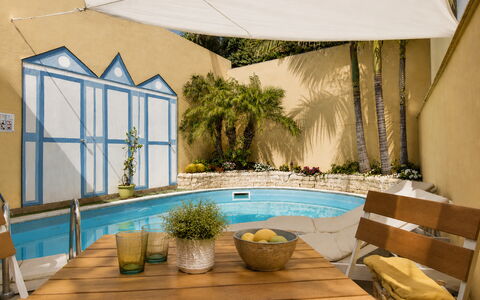 Villa Cristiana: Meubles, Design Intérieur, Mobilier De Jardin, Sol, Piscine, Chaise, Pot De Fleur, Eco Hôtel, Recours, Plante D'Appartement