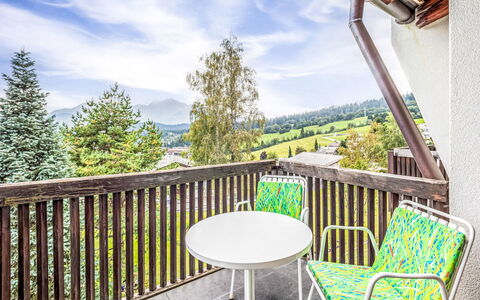Casa Pleun: Balcon, Mélèze, Eco Hôtel, Porche, Villa, Clôture, Famille Pine