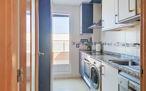 Marina Azul: Sol, Sol, Appartement, Principaux Appliance, Tache De Bois, Parquet, Dur, Cuisine, Appareil De Cuisine, Cabinetry