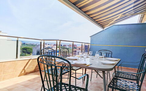 Marina Azul: Meubles, Chaise, Table, Mobilier De Jardin, Table Cuisine Et Salle A Manger, Tableau De Plein Air, Restaurant, Tache De Bois, Balcon, Ombre