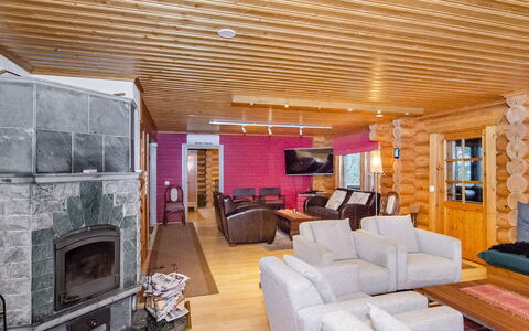 Lieksa 724: Bois, Plafond, Design Intérieur, Meubles, Sol, Domicile, Salon, Chalet, Pièce, Cabane En Rondins