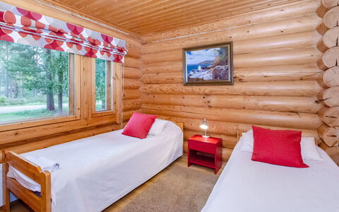 Lieksa 724: Bois, Domicile, Chalet, Cabane En Rondins, Chambre, Lit, Tache De Bois, Dur, Literie, Drap De Lit