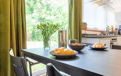 Hollybush Studio: Meubles, Design Intérieur, Bois, Comptoir, Table, Vaisselle, Éclairage, Domicile, Cuisine, Table Cuisine Et Salle A Manger