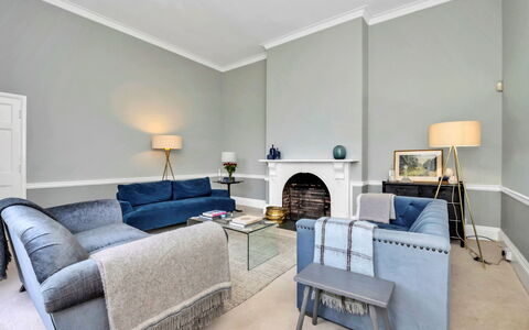 Clavering Hall: Design Intérieur, Sol, Sol, Meubles, Mur, Canapé, Plafond, Salon, Pièce, Éclairage