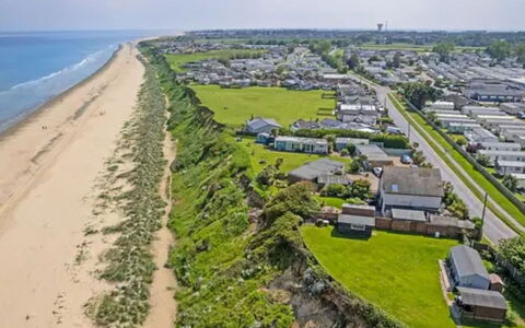 Osprey Court 1: Côte, Cotiers Et Relief Océaniques, Mer, Paysage, Rive, Océan, Vue Du Ciel, Photographie Aérienne, Baie, Plage