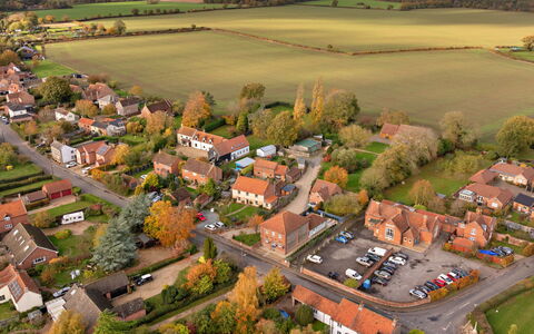 The Chapel: Zone Résidentielle, Maison, Quartier, Paysage, Domicile, Vue Du Ciel, Lot Terre, Banlieue, Zone Rurale, Photographie Aérienne
