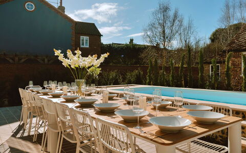 Arc Next-The-Sea: Meubles, Table, Chaise, Table Cuisine Et Salle A Manger, Mobilier De Jardin, Tableau De Plein Air, Restaurant, Salle À Manger, Matériau Naturel, Patio