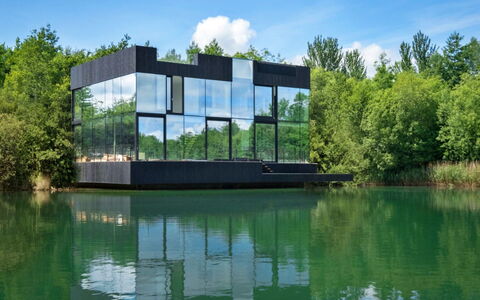 The Glass House at the Lakes by Yoo: L'Eau, Réflexion, Lac, Réservoir, Eco Hôtel, Étang