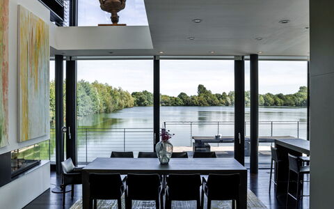 The Glass House at the Lakes by Yoo: Design Intérieur, Meubles, Chaise, Table Cuisine Et Salle A Manger, Eco Hôtel, Verre, Restaurant, Ombre, Salle À Manger, Conception
