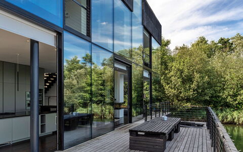 The Glass House at the Lakes by Yoo: Composite, Verre, Ombre, Conception, Réflexion, Daylighting, Balcon, Eco Hôtel