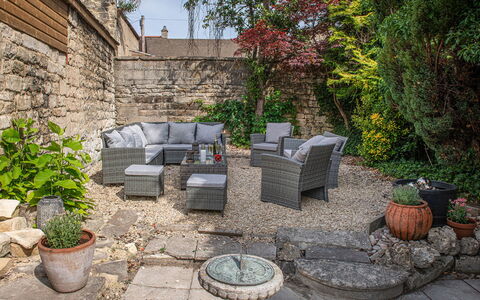 Serenity: Meubles, Mobilier De Jardin, Pot De Fleur, Tableau De Plein Air, Chaise, Dalle, Jardin, Plante D'Appartement, Patio